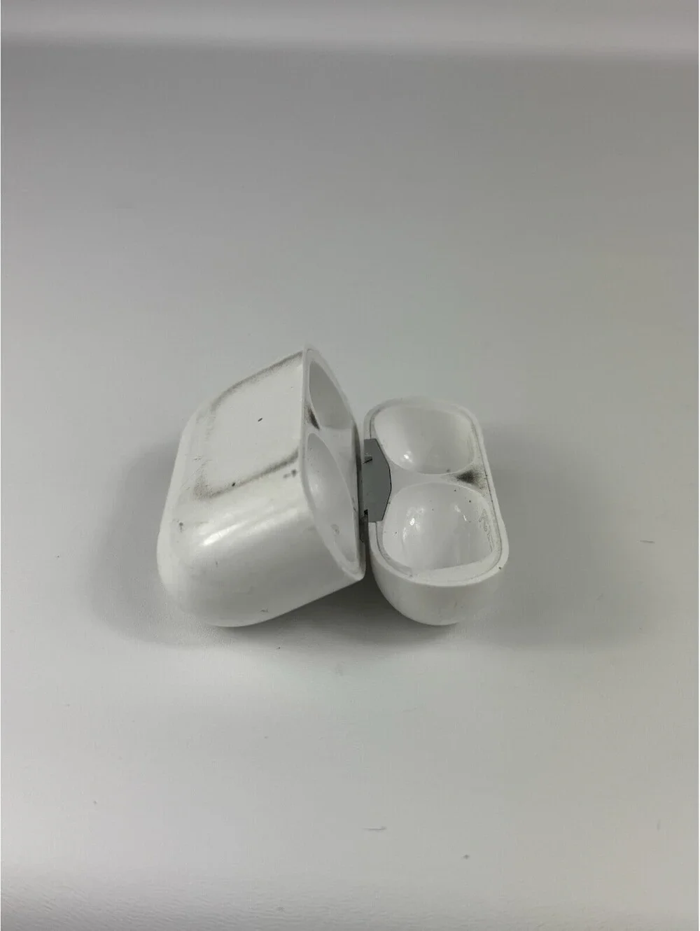 Authentic Genuine Replacement Apple Airpods Pro A2190 (1st gen) Charging Case